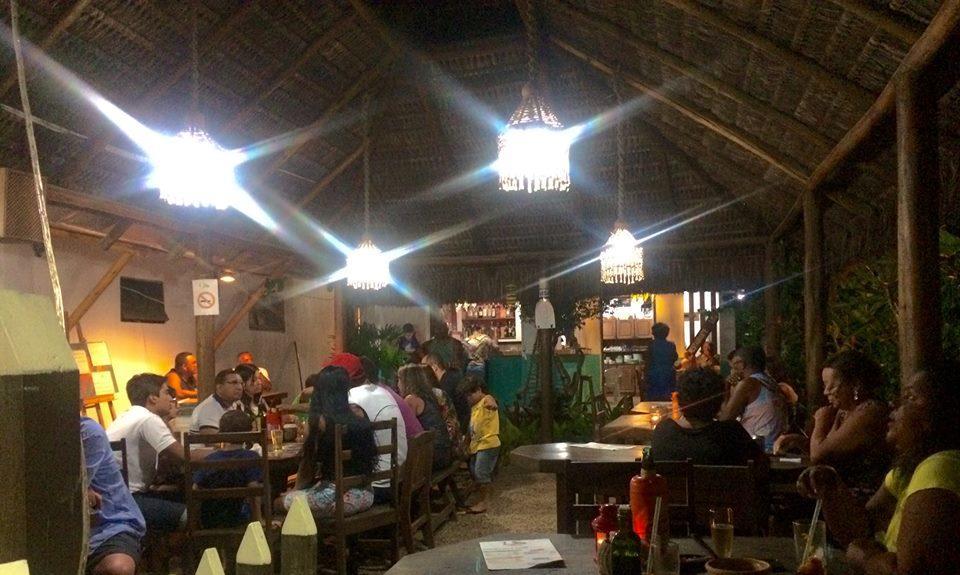 Lita Restaurante E Pousada Порту-ди-Сауипи Экстерьер фото